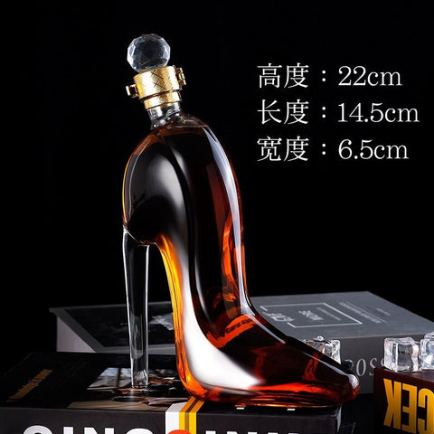 Elegant High Heel Glass Wine Bottle with Silicone Seal - 750ml Capacity - The unKAGEd Shop