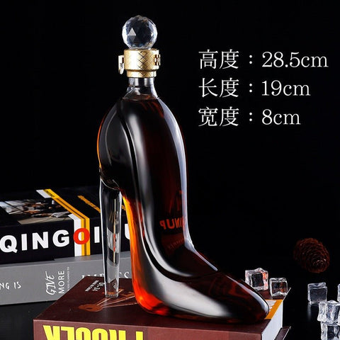 Elegant High Heel Glass Wine Bottle with Silicone Seal - 750ml Capacity - The unKAGEd Shop